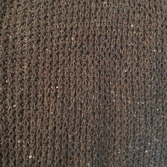 Sweater - Picture 4 of 4